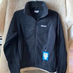 NWT Women’s Columbia fleece size Medium